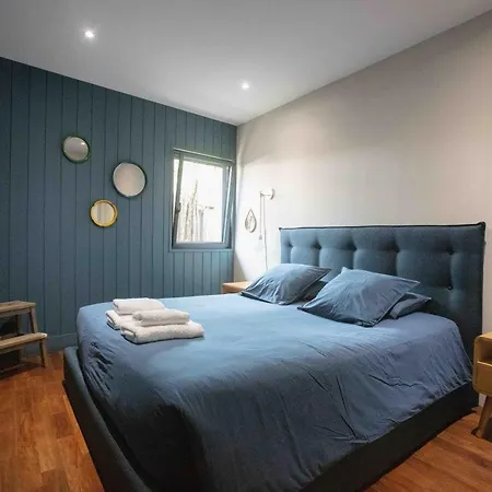 Le Nid Du Cap A Proximite De La